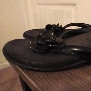 Orthaheel flip flops by Vionic SZ 7.5